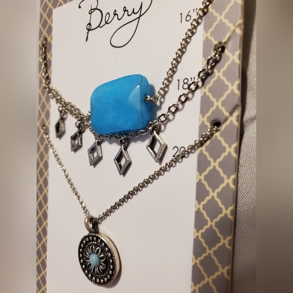 Three piece layering necklaces by Berry. - Nordstrom.. - Picture 3 of 4